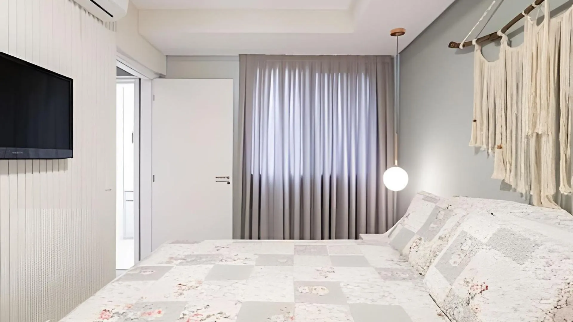 Apartamentos Em Bal Picarras 150 M Da Praia Com Sacada Wi Fi, Piscina, Portaria 24H, Playground E Vaga De Garagem 0*,